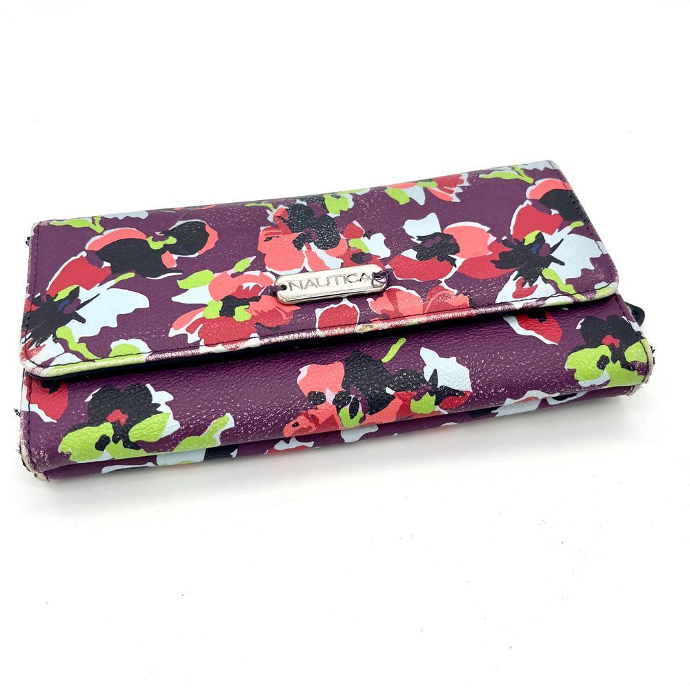 Nautica Floral Print Trifold Wallet‎ Purple Multi Color Card Organizer